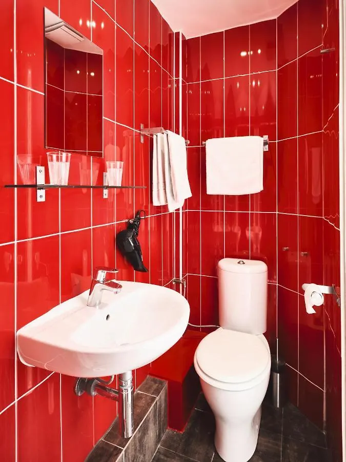 Hotel Lemon مينتون